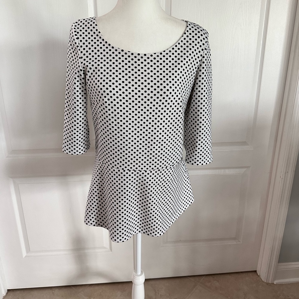 Jules & Leopold Gray Top